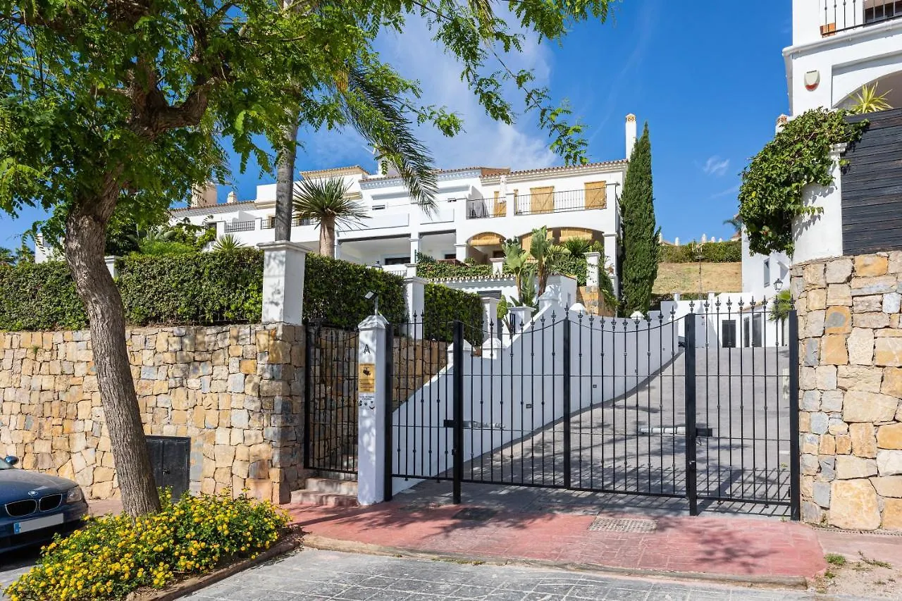 Private 4 Bedrooms House Shared Pool Montevideo Hills Golf By Aorastay Estepona 0*,  España